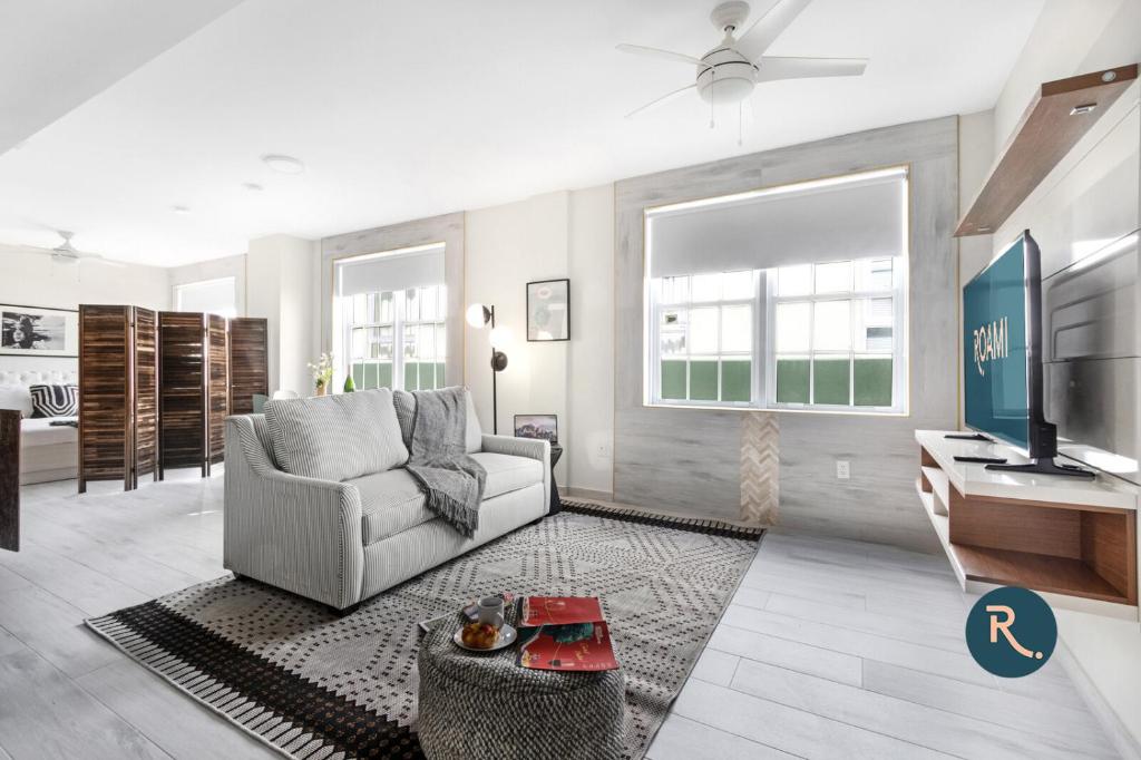 Roami at Ocean Drive