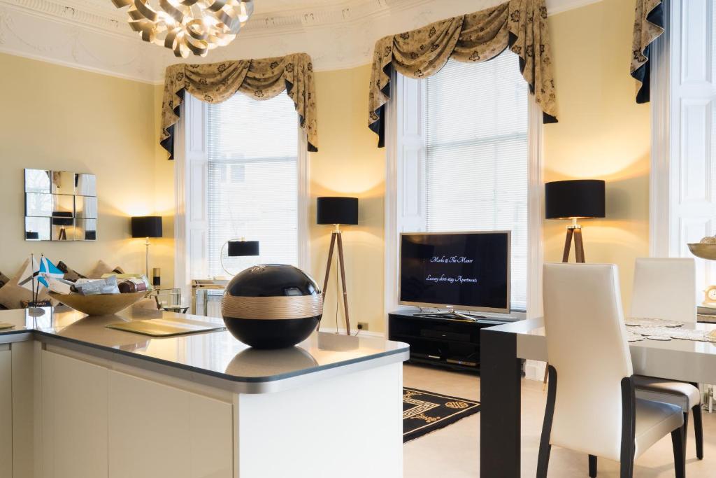 Marks at The Manor Luxury Riverside Apartments - Sleeps up to 4 (Aberdeen)