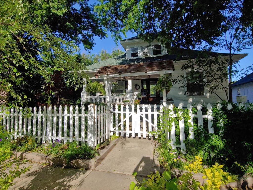 Delano Bed and Breakfast (Wichita) 