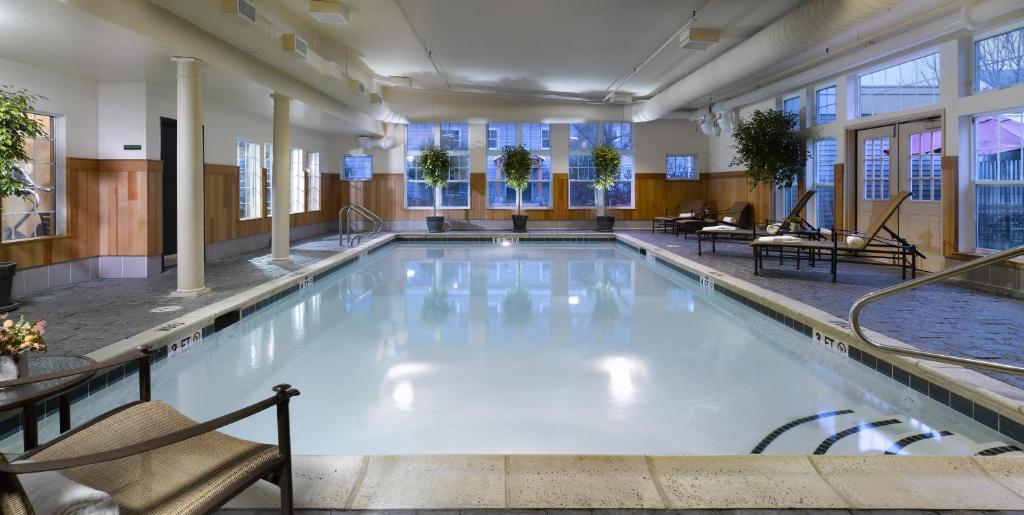 Green Mountain Suites Hotel (Burlington)