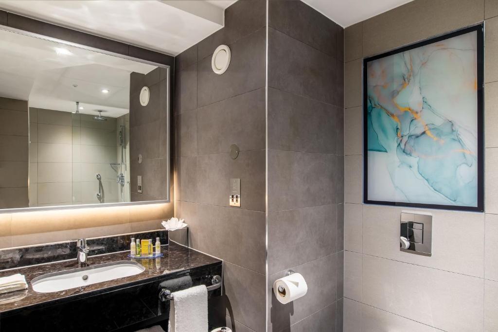 Hilton Garden Inn London Heathrow Terminal 2 and 3