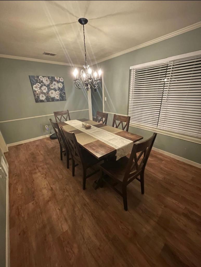 Charming 3/2 House by Shopping