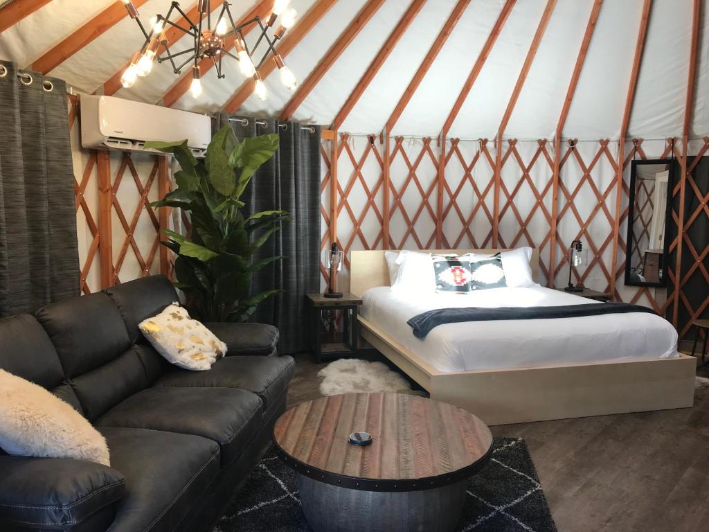 Escalante Yurts (Escalante)