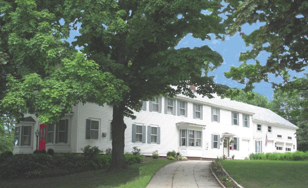 The Bridges Inn at Whitcomb House B&B (Swanzey)