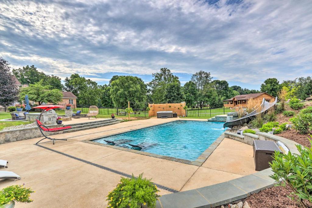 Charles Town Home with Private Pool and Hot Tub (Charles Town)