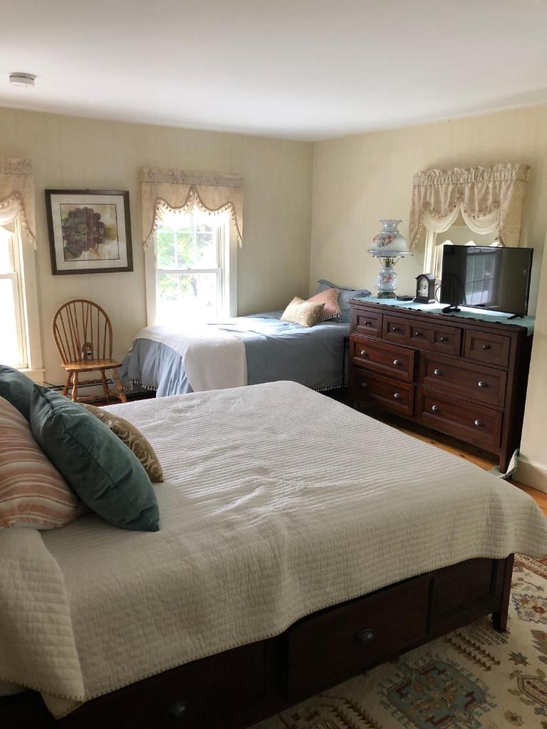 Aiken Manor B&B (Franklin)