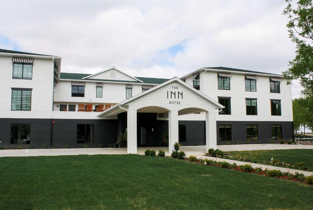The Inn Hotel (Arnolds Park)