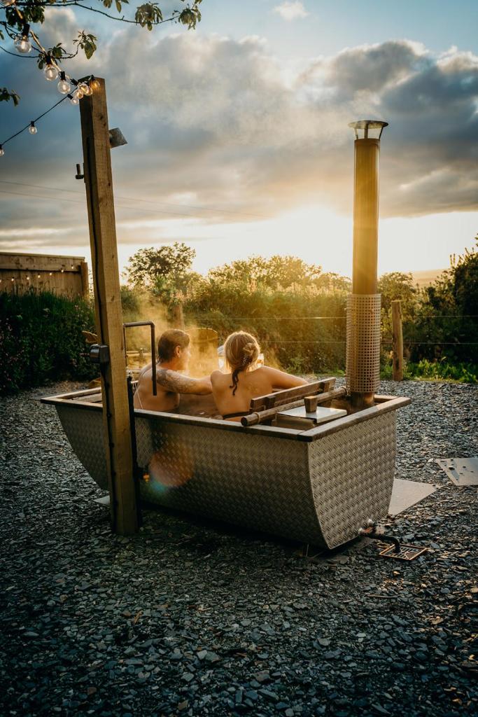 Blatchford Briar - Award Winning Private Shephards Huts with their own Secluded Hot Tubs (Milton Abbot)