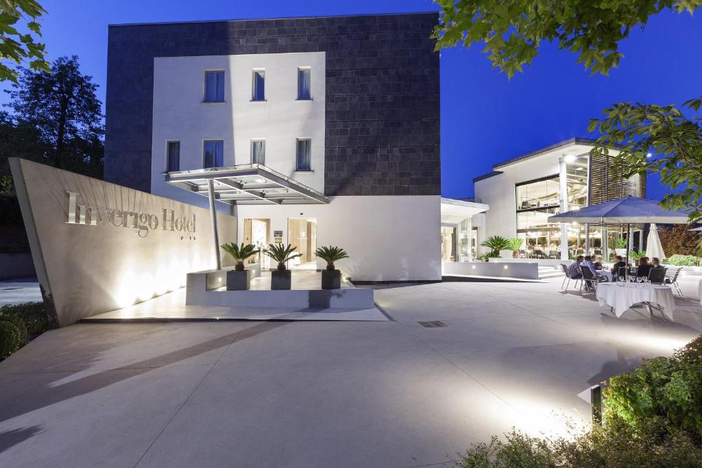 Inverigo Hotel (Inverigo)