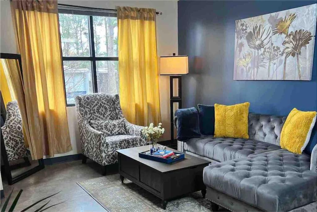 Luxury Midtown Flats near Downtown Memphis & FedEx Forum