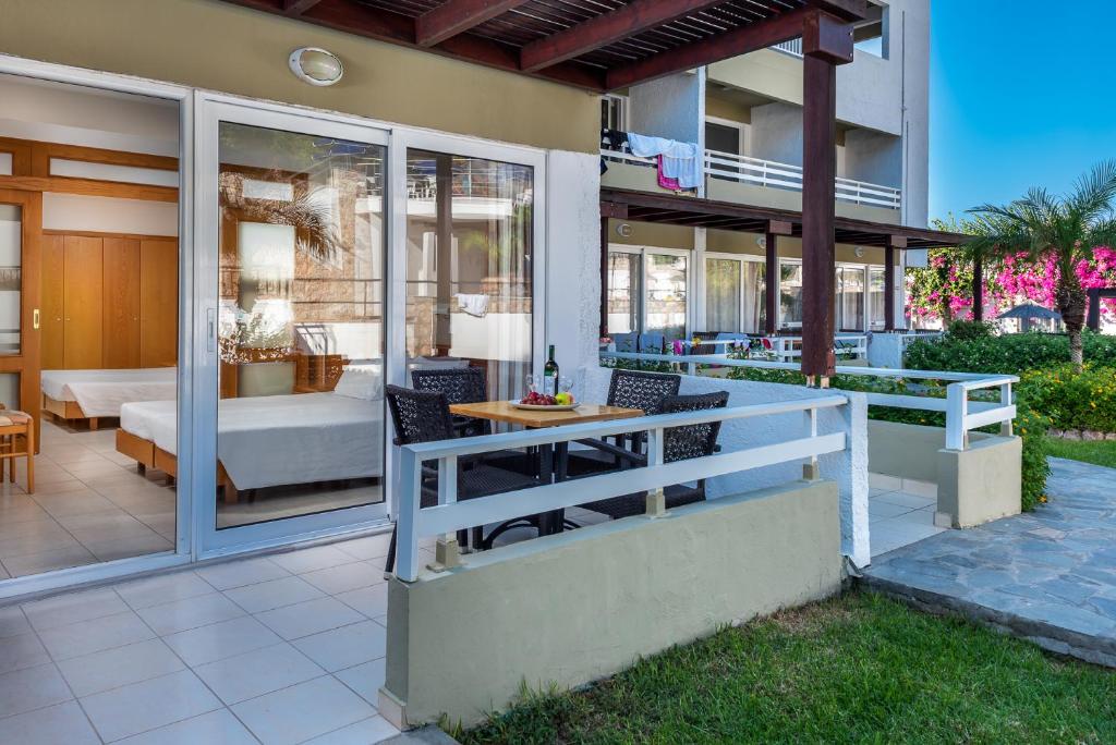 Sirene Beach Hotel