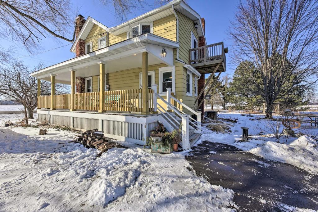 Quaint and Family-Friendly Watertown Farmhouse! (Watertown)