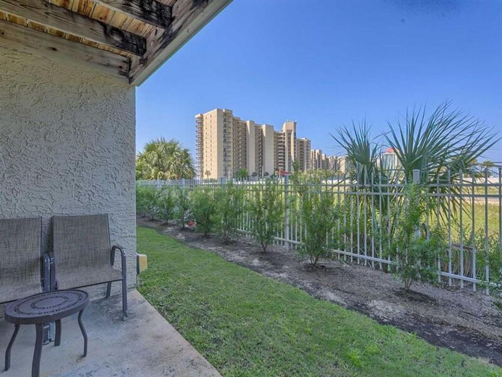 Seaside Beach and Racquet Club Condos II (Orange Beach)