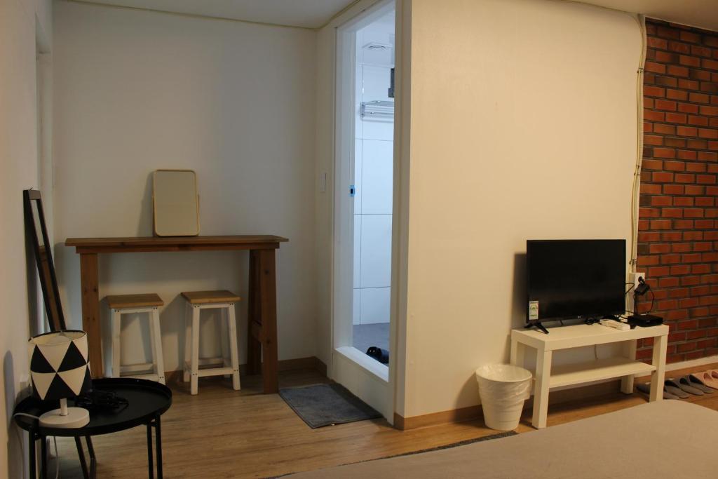 Bunk Guesthouse Hongdae