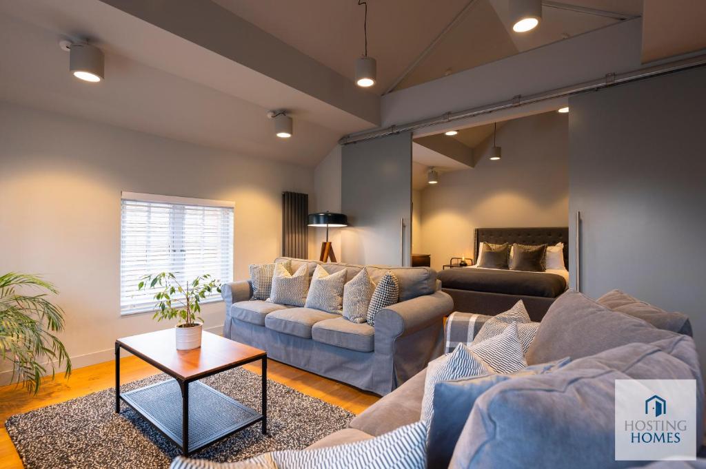 Stylish Luxury Apartment in The Centre of Henley