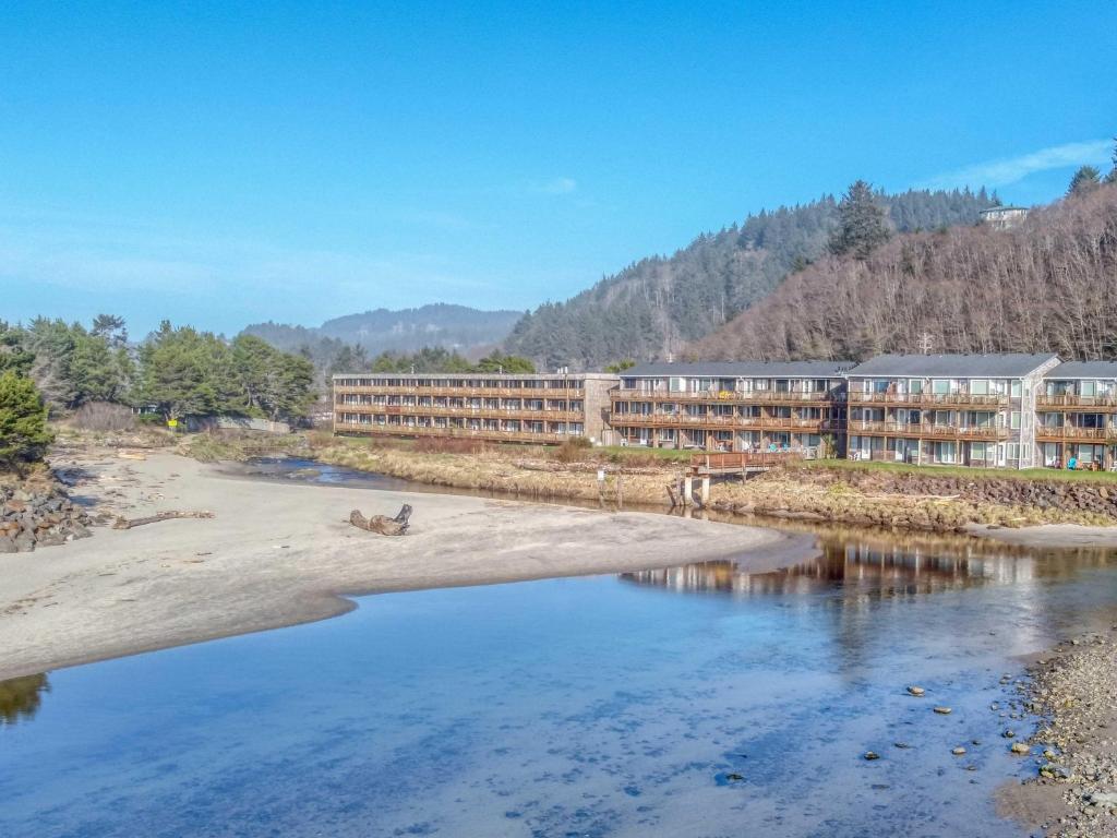 The Bullpen #129 (Neskowin)