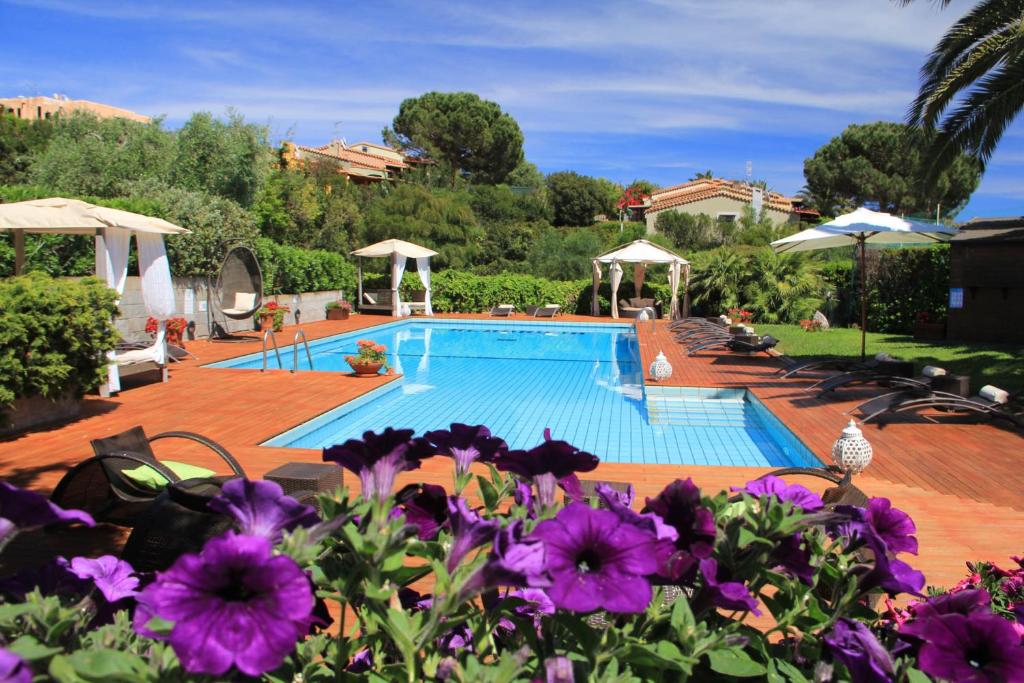 Albaruja Hotel (Monte Nai)