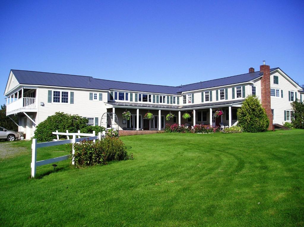 Cooper Hill Inn (West Dover)