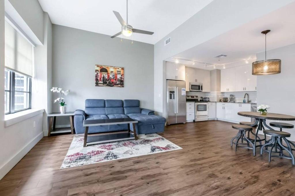 Cozy Condo 5-minute Walk to French Quarter