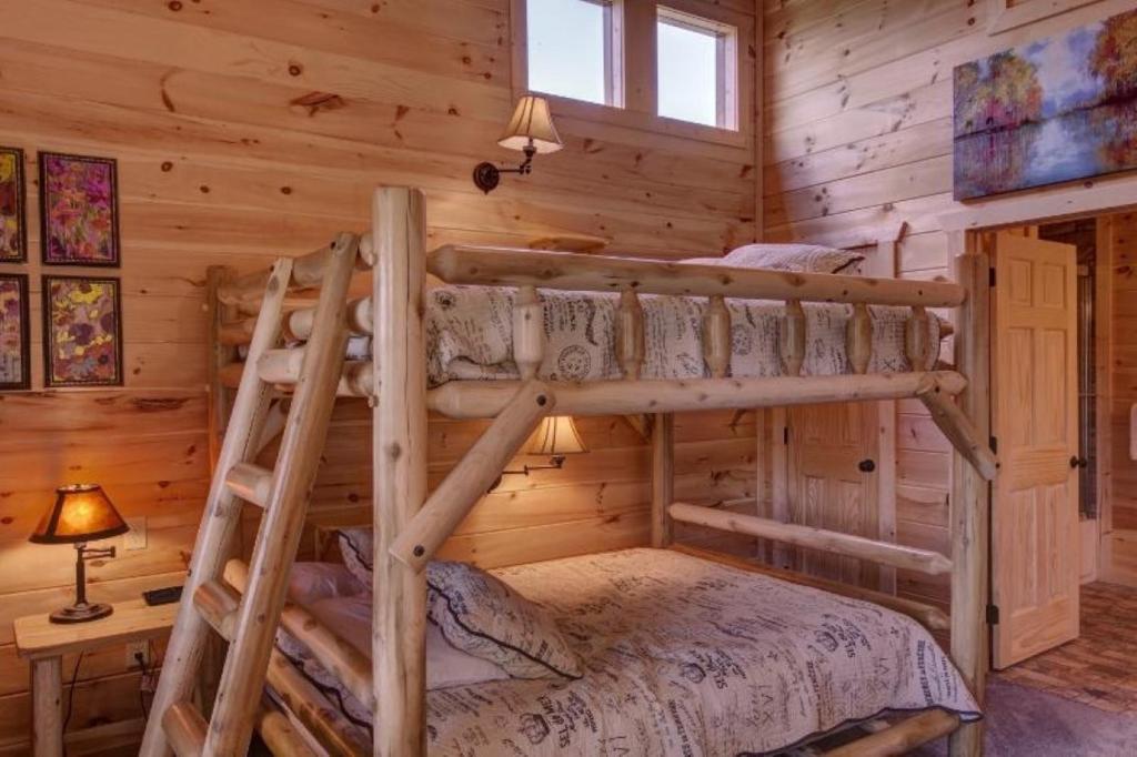 Bare Fu't Chateau Home