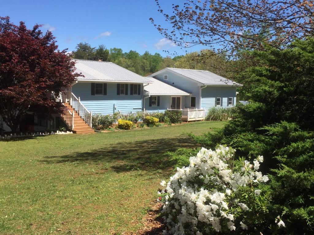 Hidden Valley B&B (Hiawassee)