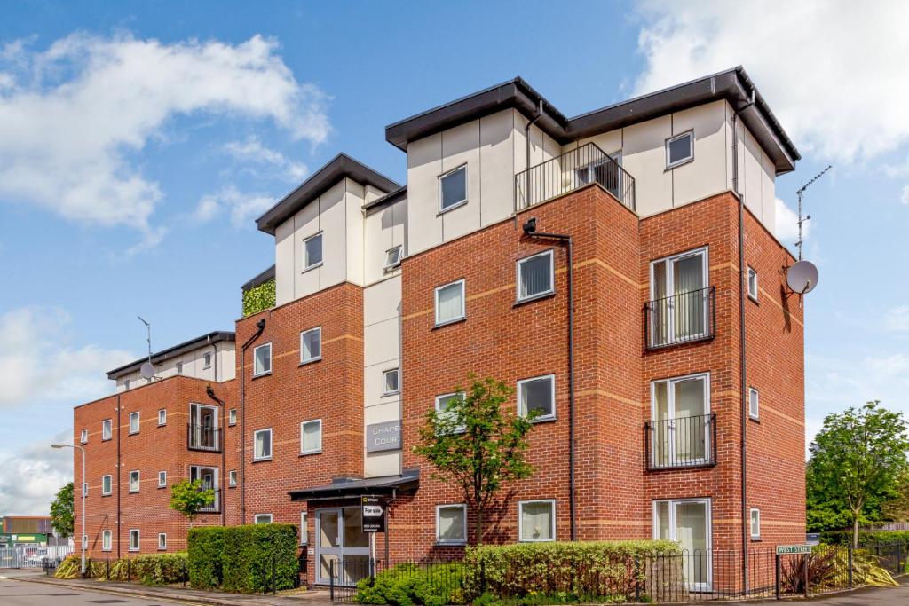 Chapel Court Apartments (Cannock)