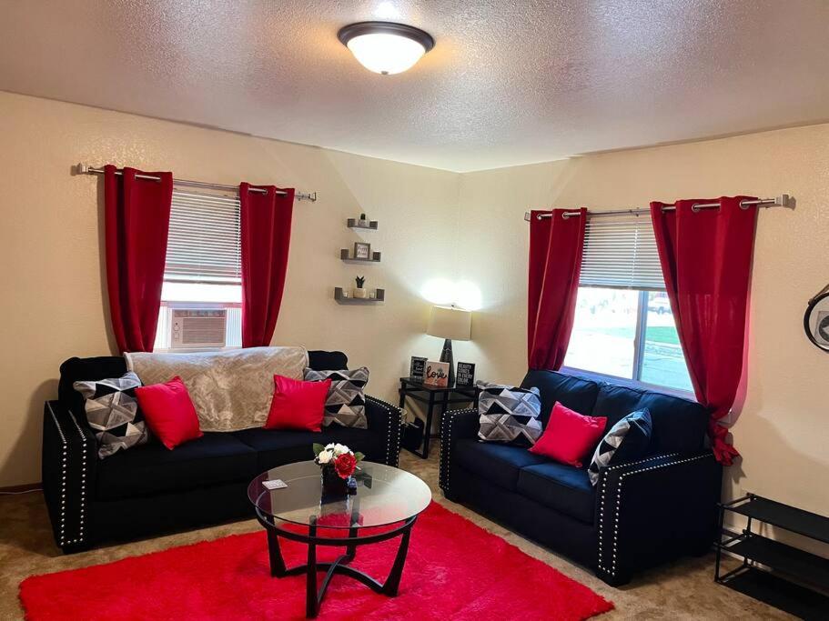 Cozy 1 bed ~ Close to Soaring Eagle and Downtown (Mount Pleasant)