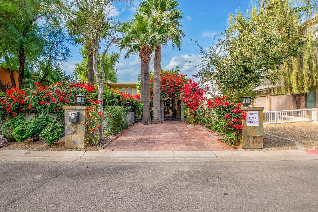 Desert Rose Villas - Secluded One Bedroom in Old Town Scottsdale