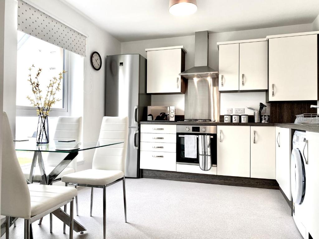 Serviced Accommodation Moray Cawdor Avenue
