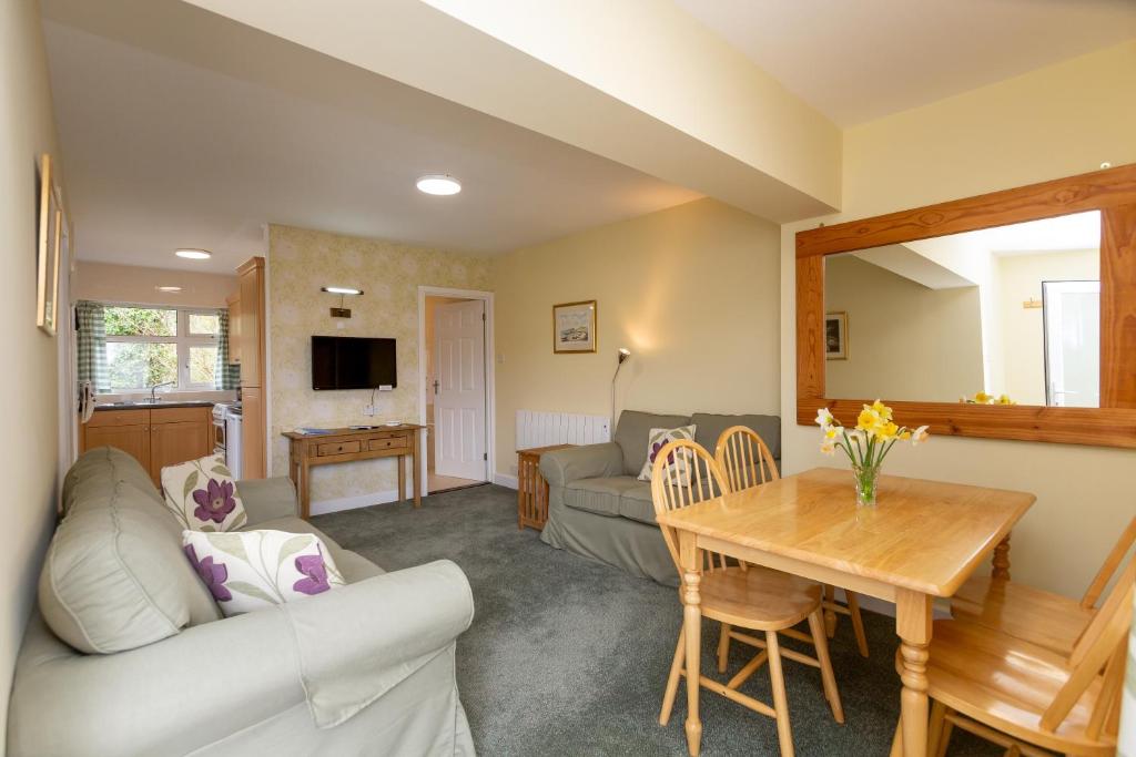 Del Mar Court (St Martin Guernsey)