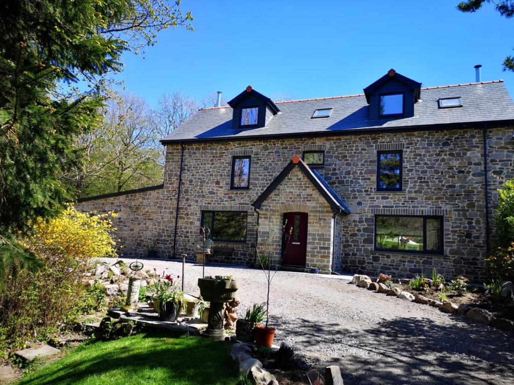Little London Bed & Breakfast and Glamping pod (Abercraf)