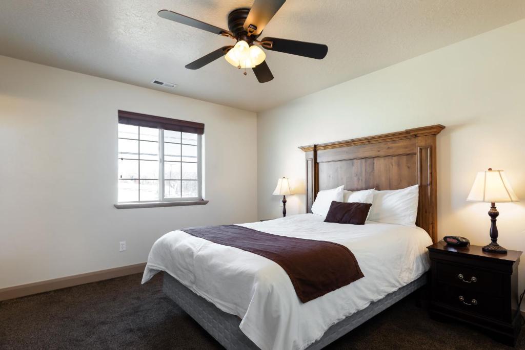 Duchesne Suites (Duchesne)