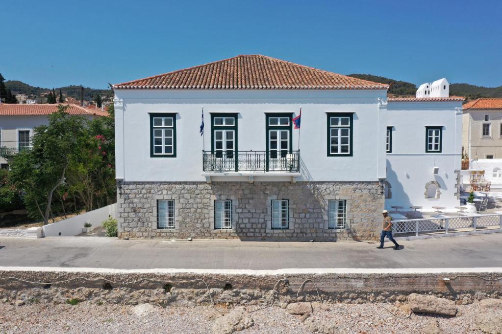 1800 MANSION (Spetses)