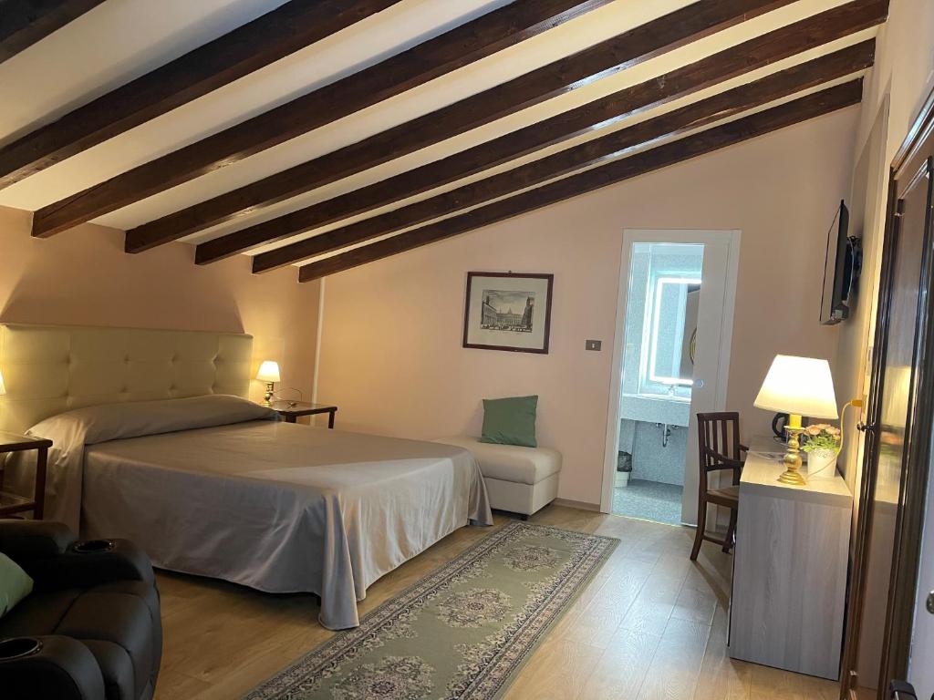 Hotel Roma