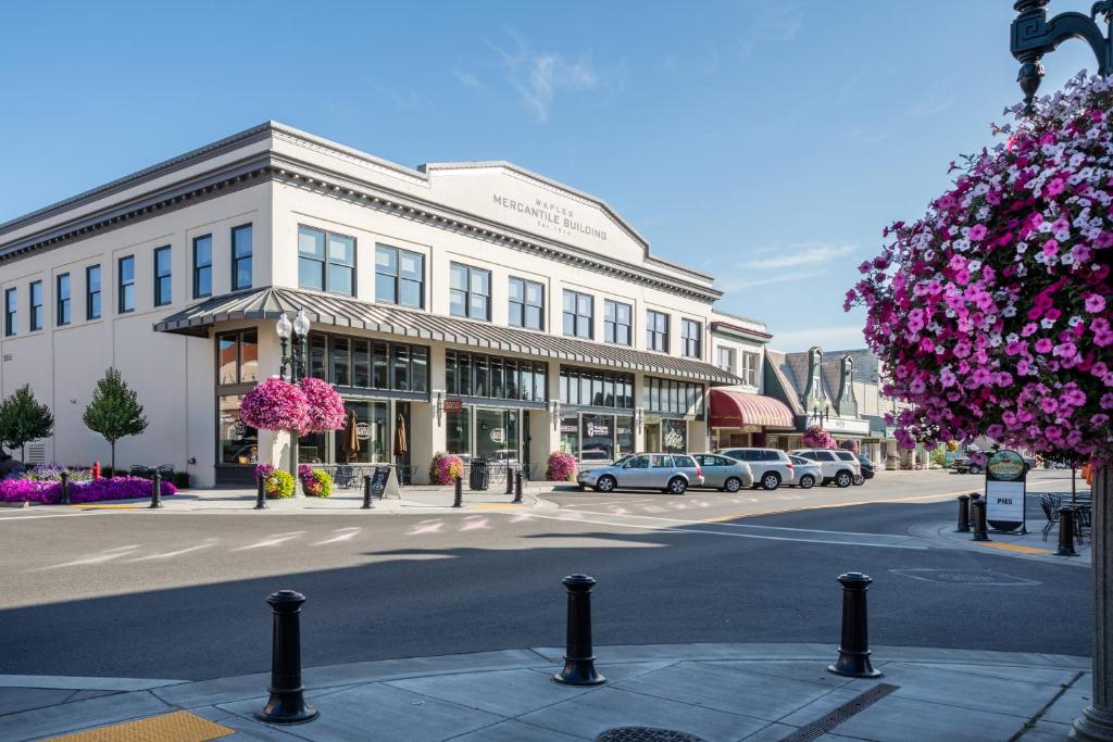 Inn at Lynden (Lynden)