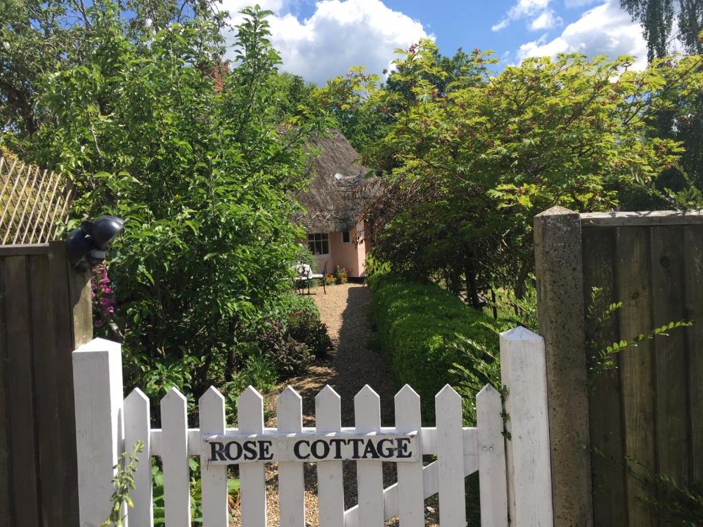 Lou's B&B (Theale)