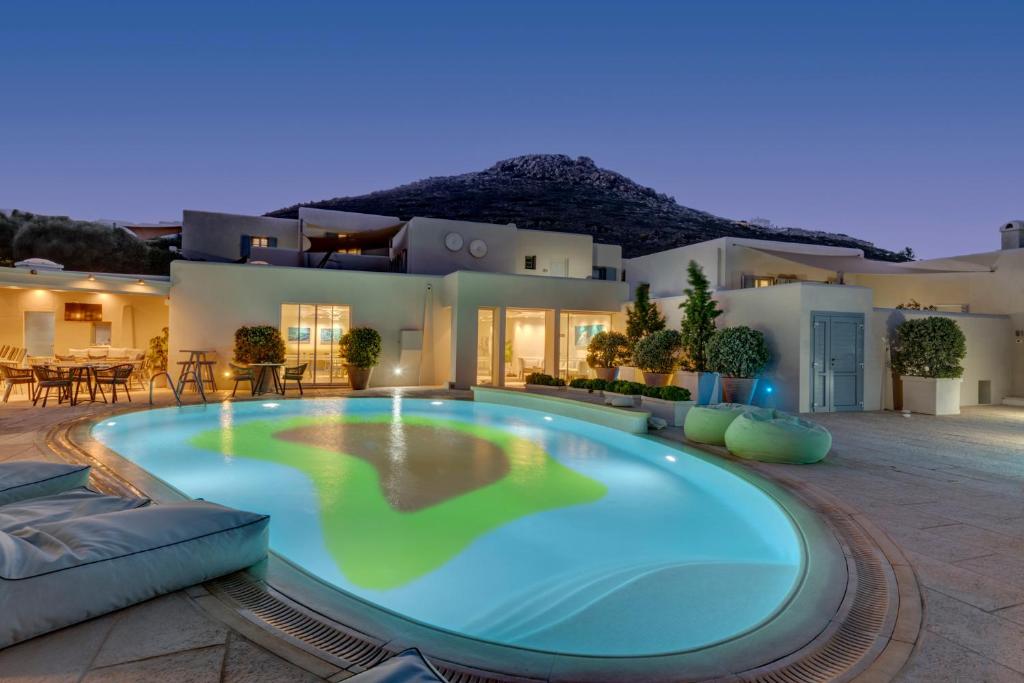 Kouros Art Hotel (Adults Only) (Stelida)
