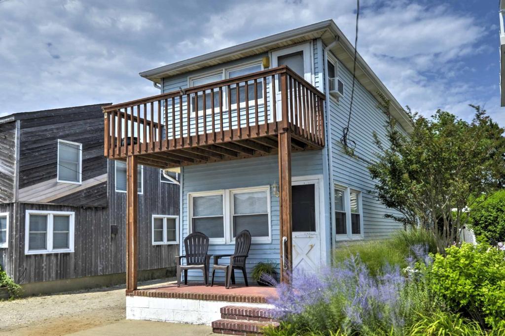 Breezy Ship Bottom House with Yard and Beach Access! (Ship Bottom) 