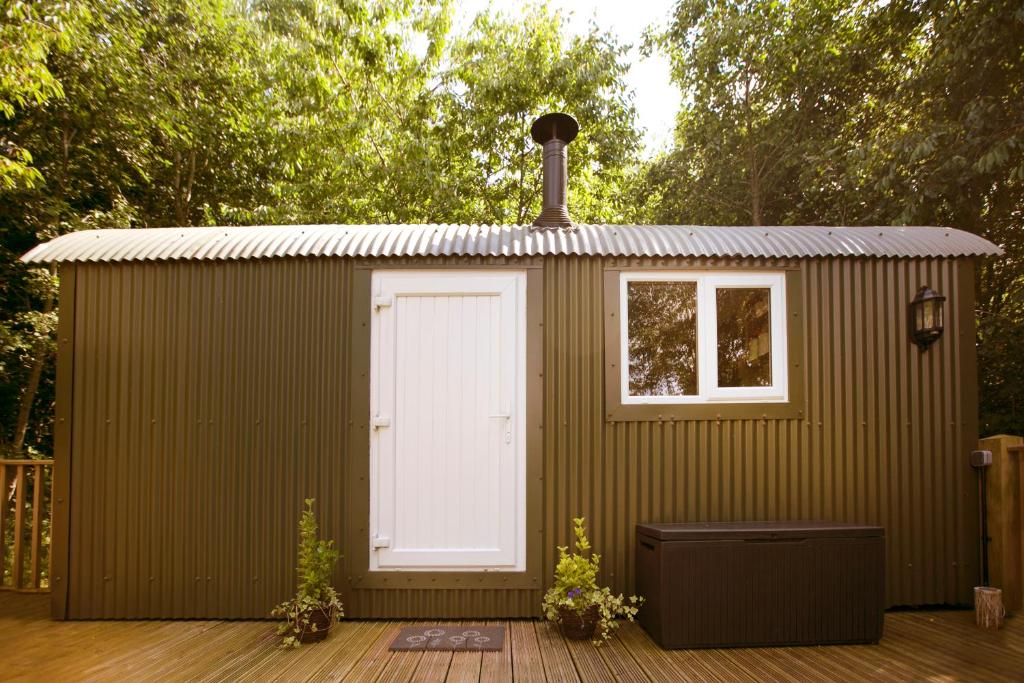 Riverwood Farms Shepherds Hut (Talaton)