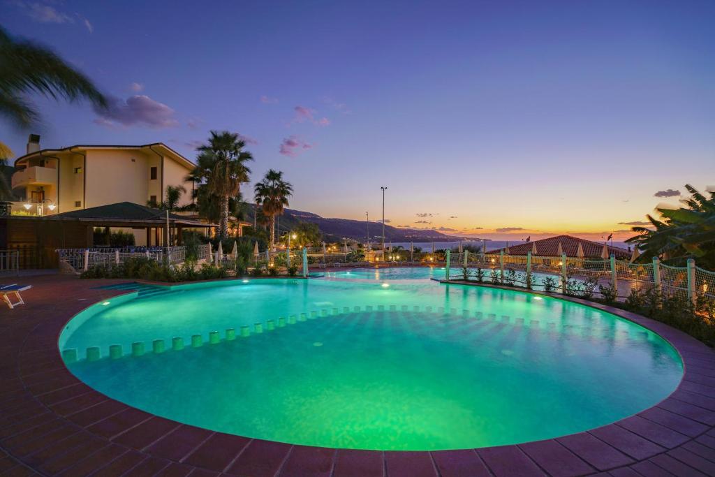 Hotel Scoglio Del Leone (Zambrone)