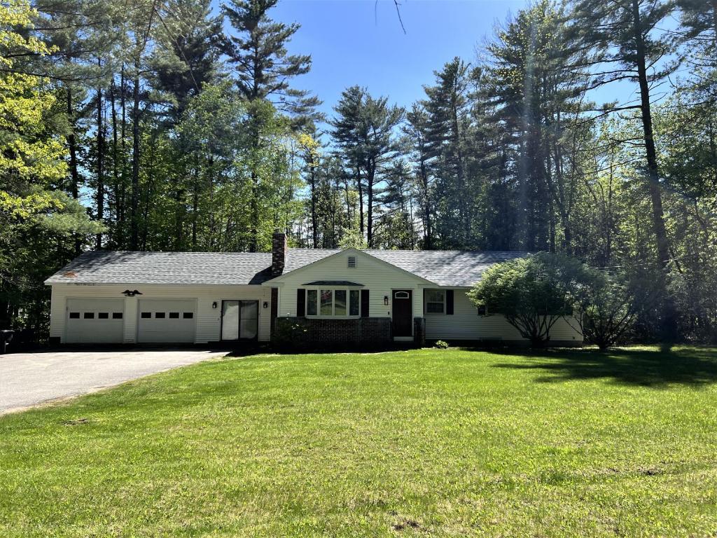 Melvin Village - 3 bedroom - 2 full bath house (Tuftonboro)