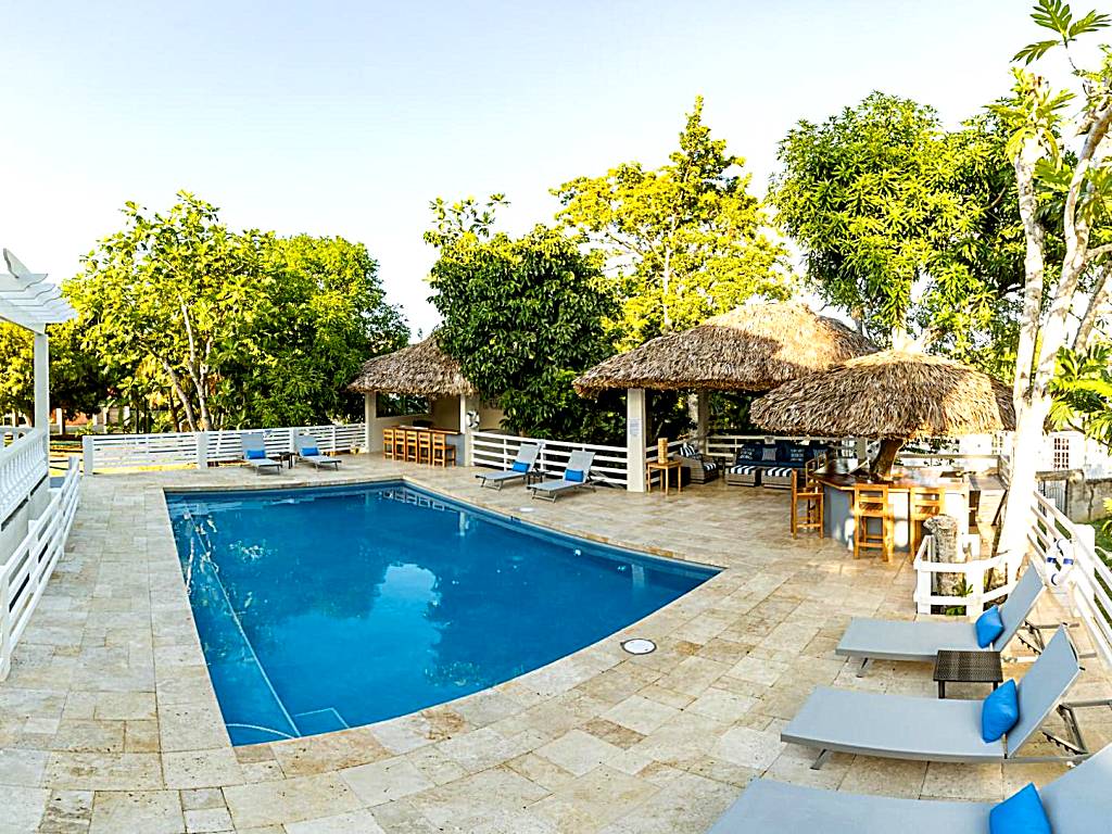 Blue Paloma Bed & Breakfast (Lucea)
