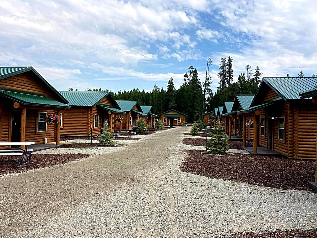 Cabin Village (Island Park)