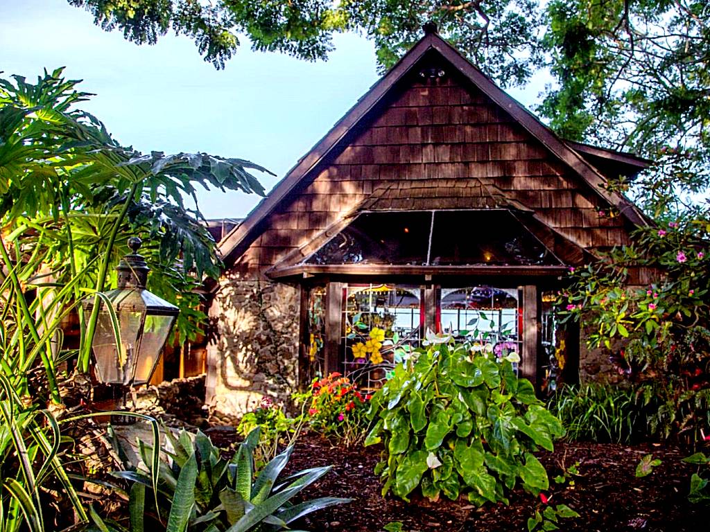 Kula Lodge (Kula)