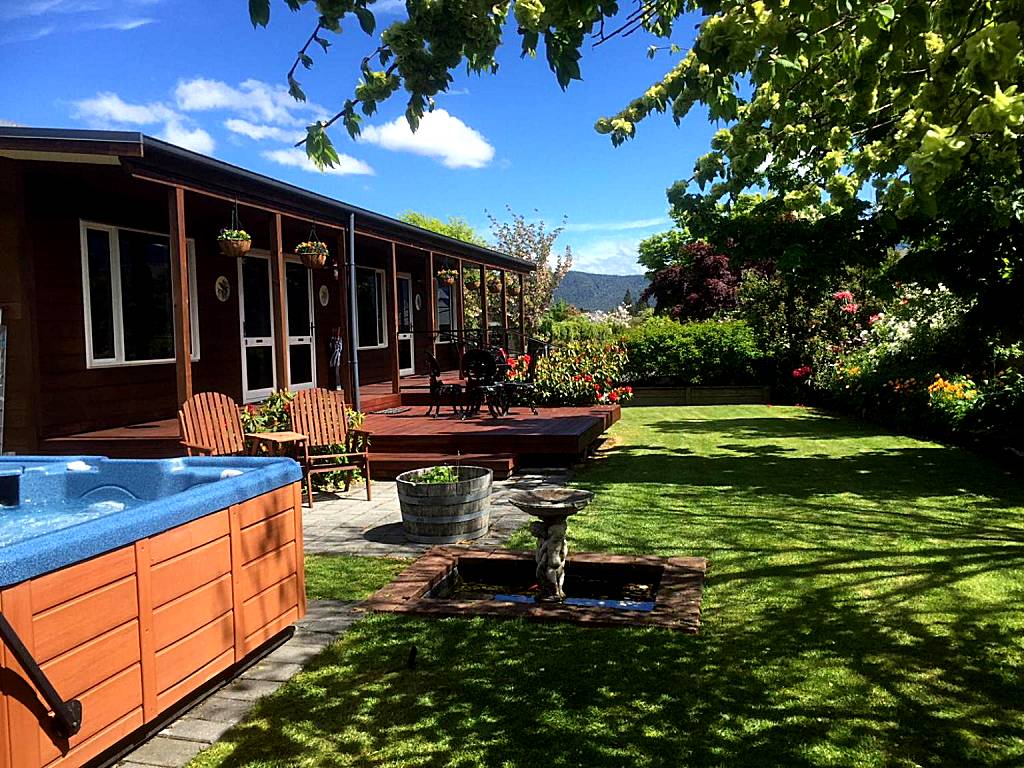 Blue Ridge Studios and Bed & Breakfast