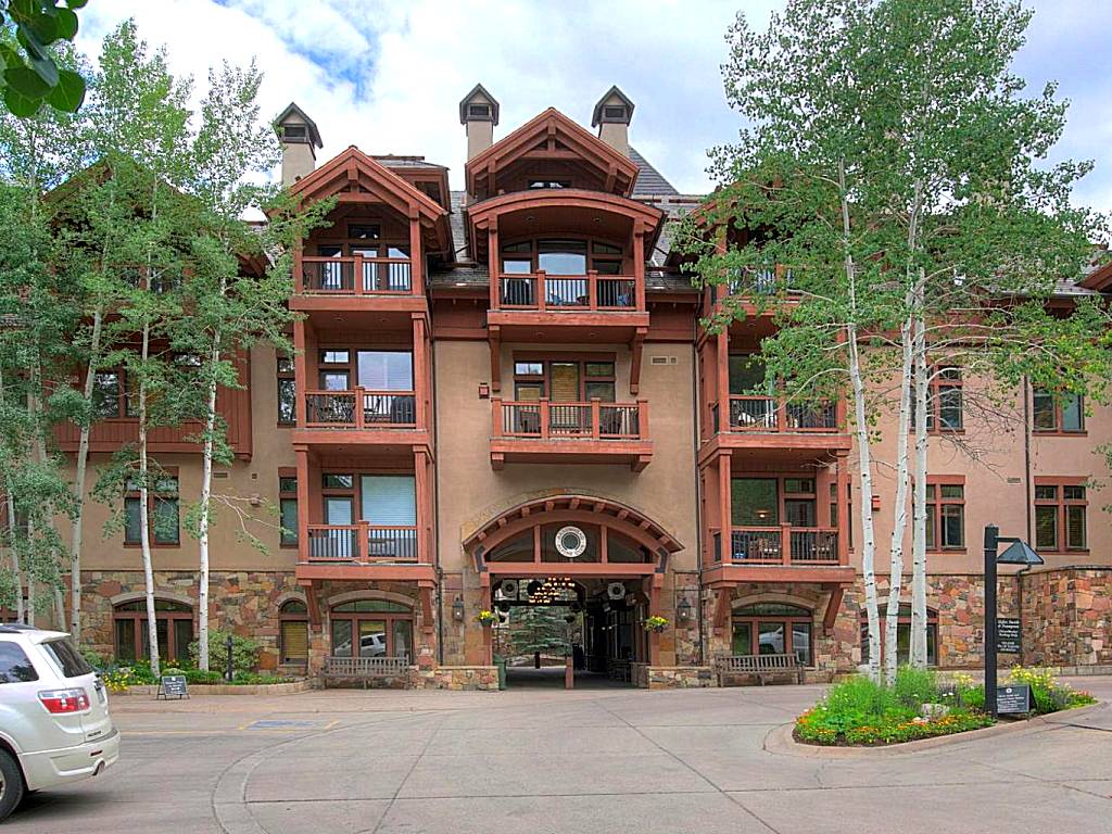 Arrowhead Village at Beaver Creek (Edwards)