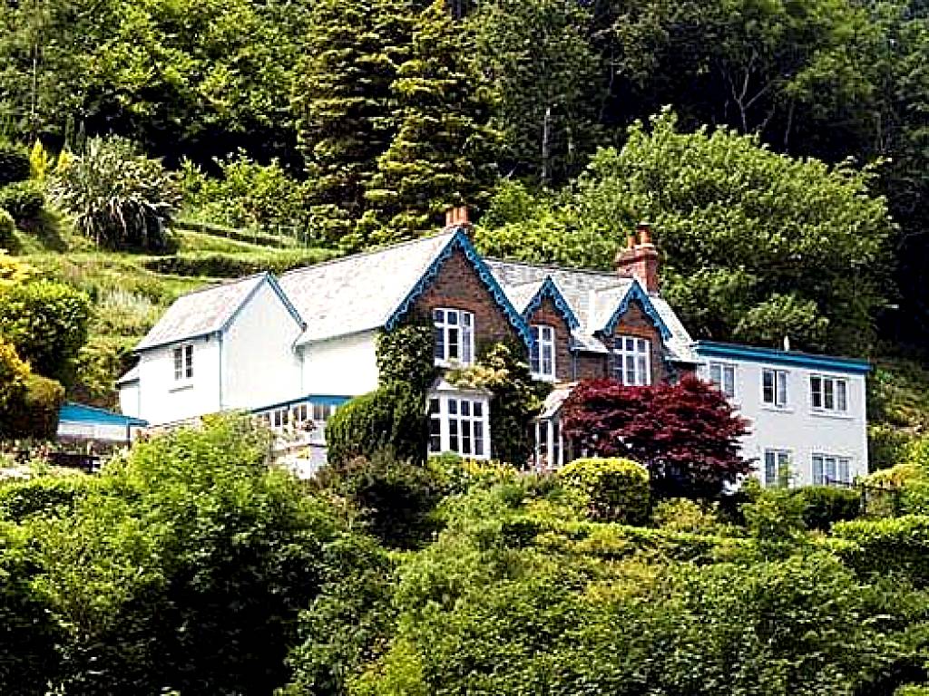Pine Lodge
