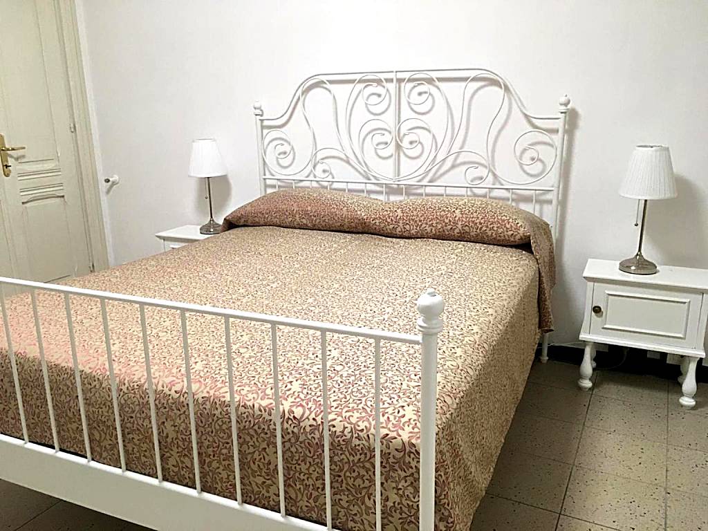 B&B Juighissa Leonora