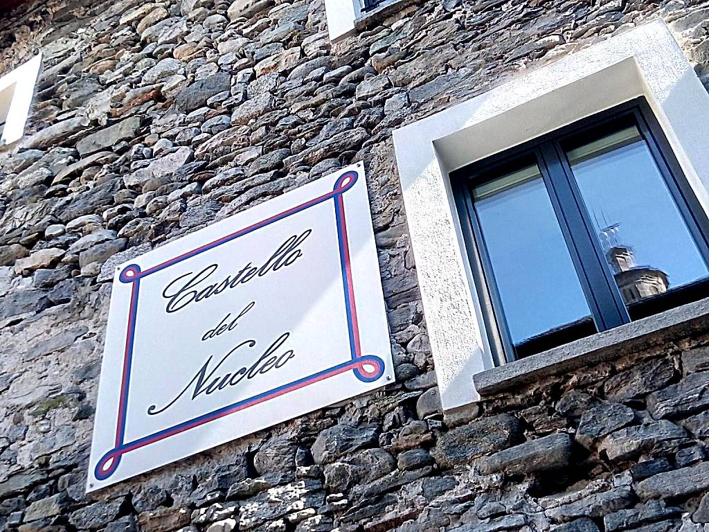 Guesthouse Castello del Nucleo (Intragna)