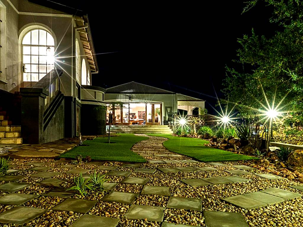 Haus Schwerinsburg Guest House